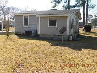 82 Pine Hill Dr, Blakely, GA 39823 - photo 2