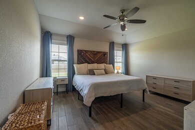 512 Brinley St, Tontitown, AR 72762 - photo 3