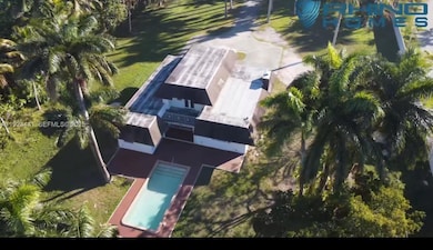 901 SW 121st Ave, Davie, FL 33325 - photo 3