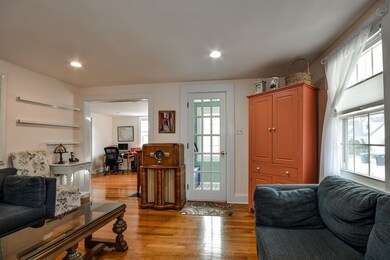 14 Morse St, Natick, MA 01760 - photo 6