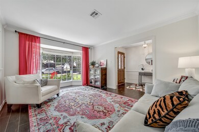 1020 Cheshire Ln, Houston, TX 77018 - photo 6