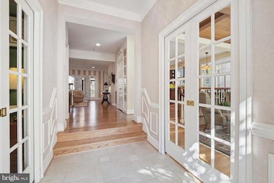 9461 Turnberry Dr, Potomac, MD 20854 - photo 5