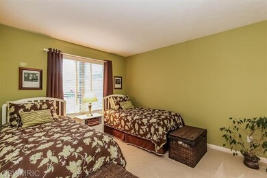 2514 Highridge Ln SE unit 33, Grand Rapids, MI 49546 - photo 6