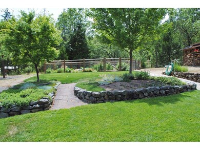 918 Peco Rd, Grants Pass, OR 97526 - photo 3