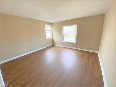 1520 Rockefeller Rd, Wickliffe, OH 44092 - photo 5