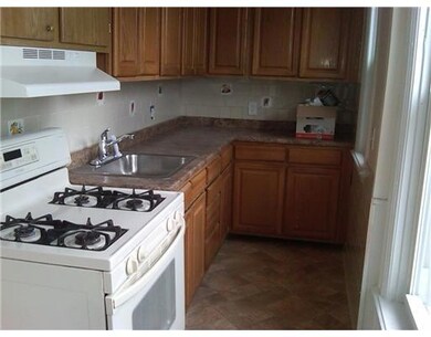 152 Harrison St, Pawtucket, RI 02860 - photo 2