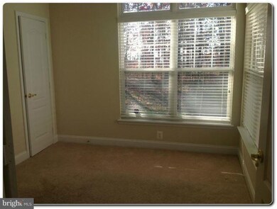 13136 Brooktree Ln, Laurel, MD 20707 - photo 6