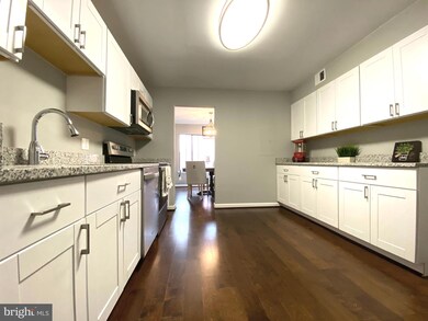 11409 Commonwealth Dr unit 303, Rockville, MD 20852 - photo 2