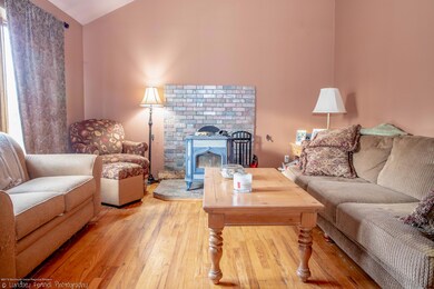 10WALKERTERR_WEB-Living room 2