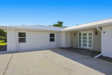 11982 W Bayshore Dr, Crystal River, FL 34429 - photo 4