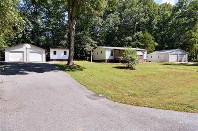 674 Mount Shepherd Rd, Asheboro, NC 27205 - photo 2