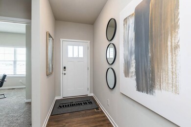 2903 Savannah Dr, Hiawatha, IA 52233 - photo 2