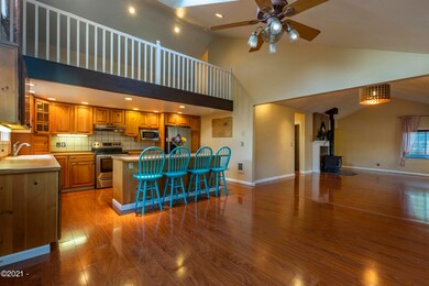 Kitchen/Living/Loft