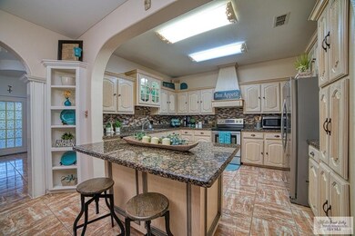 1402 La Ciniega Dr, Weslaco, TX 78596 - photo 7