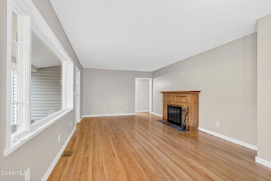 2965 Hillcrest Rd, Schenectady, NY 12309 - photo 5