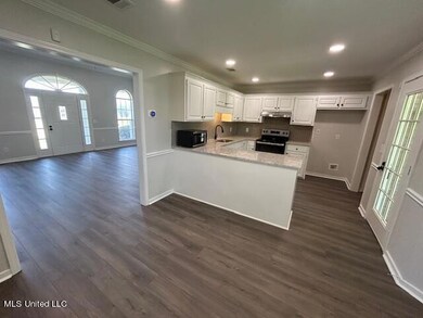 9930 Crooked Creek Cir, Byram, MS 39272 - photo 6