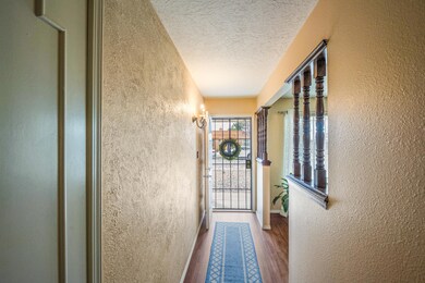 6721 Hensch Ave NE, Albuquerque, NM 87109 - photo 7