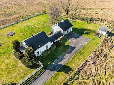 2971 Bedford Rd, Lowellville, OH 44436 - photo 7