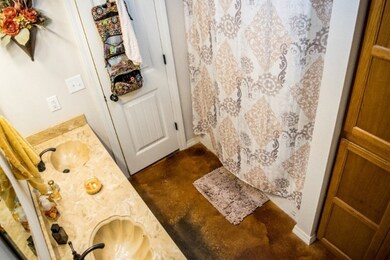 62 S Cedar Ave, West Fork, AR 72774 - photo 5