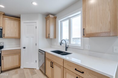 3358 Tyndale Dr, Bismarck, ND 58503 - photo 5