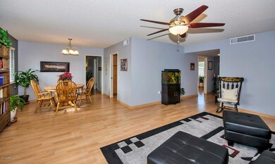 9719 W Campana Dr-large-007-2-Family Roo