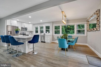 3807 Mode St, Fairfax, VA 22031 - photo 2