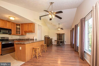 88 Tyler Cir unit E-2, Strasburg, VA 22657 - photo 6