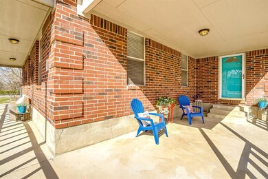 105 Thomas St, Joshua, TX 76058 - photo 4