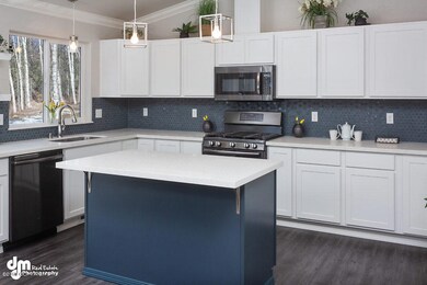 Kitchen_DMD_5618-SMALL