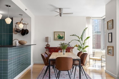 The Hudson unit 14-F, New York, NY 10023 - photo 4