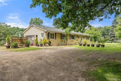 2650 N Lake George Rd, Metamora, MI 48455 - photo 5