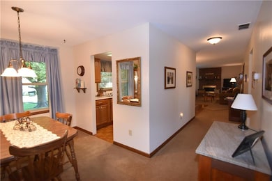 4935 Woodcrest Dr, Columbus, IN 47203 - photo 7