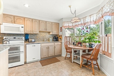 112 Abington Rd, Danvers, MA 01923 - photo 6