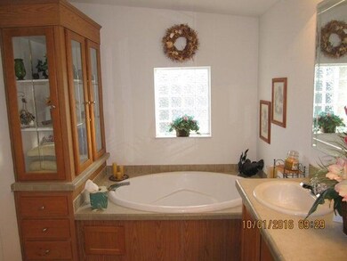 8101 SE 99th Trail, Okeechobee, FL 34974 - photo 6