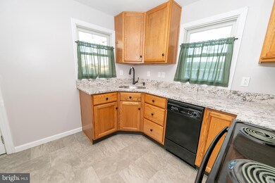 213 Billings Ave, Paulsboro, NJ 08066 - photo 5