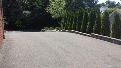 41 Arch St, Ludlow, MA 01056 - photo 4