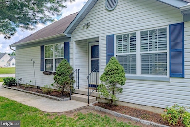 25 Glenview Way E, Gibbsboro, NJ 08026 - photo 2