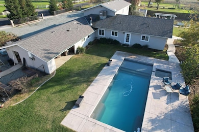 53 S Reid Ave, Linden, CA 95236 - photo 4