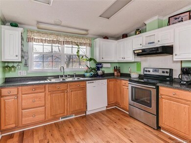 15 Kd Ln unit 5, Arden, NC 28704 - photo 6