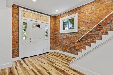 877 Carpenter St, Columbus, OH 43206 - photo 4