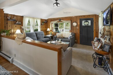 4-web-or-mls-004-4261-u-s-20-castleton-n