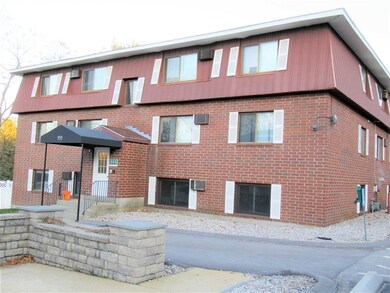 555 Calef Rd unit 8, Manchester, NH 03103 - photo 2