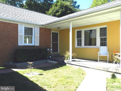 13224 Bregman Rd, Silver Spring, MD 20904 - photo 2