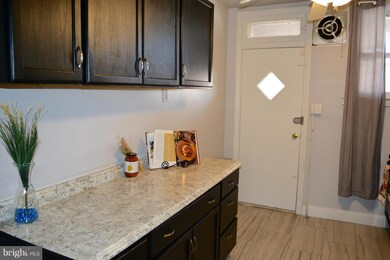 4002 Cranston Ave, Baltimore, MD 21229 - photo 7