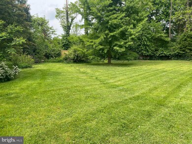 3911 Estel Rd, Fairfax, VA 22031 - photo 2