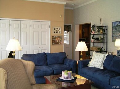 2712 W Gordon St unit 2716, Allentown, PA 18104 - photo 4