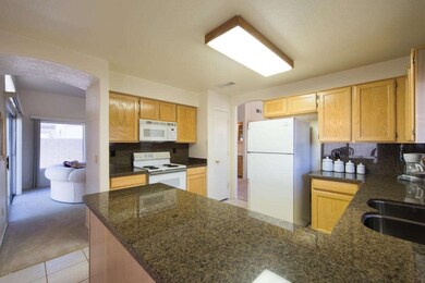 Eat-In Kitchen