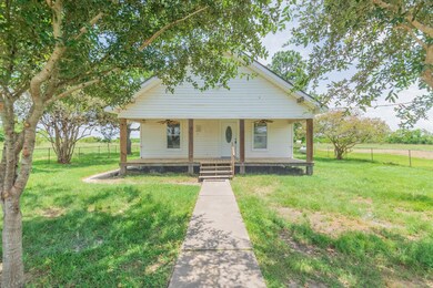 Country living with 1940's charm