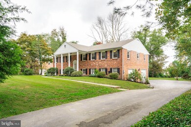 1919 County Line Rd, Villanova, PA 19085 - photo 2