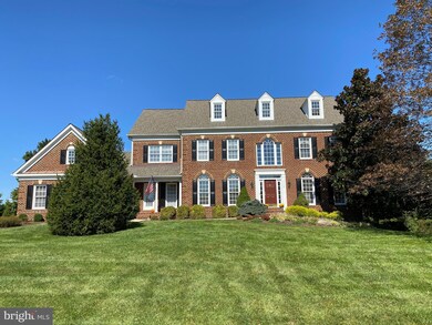 5148 Pleasant Forest Dr, Centreville, VA 20120 - photo 2